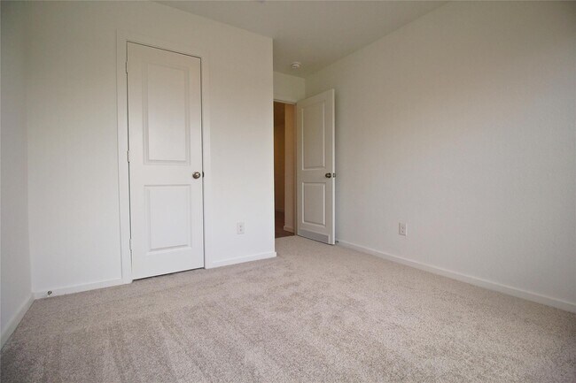 Photo - 3218 Elm Br Dr