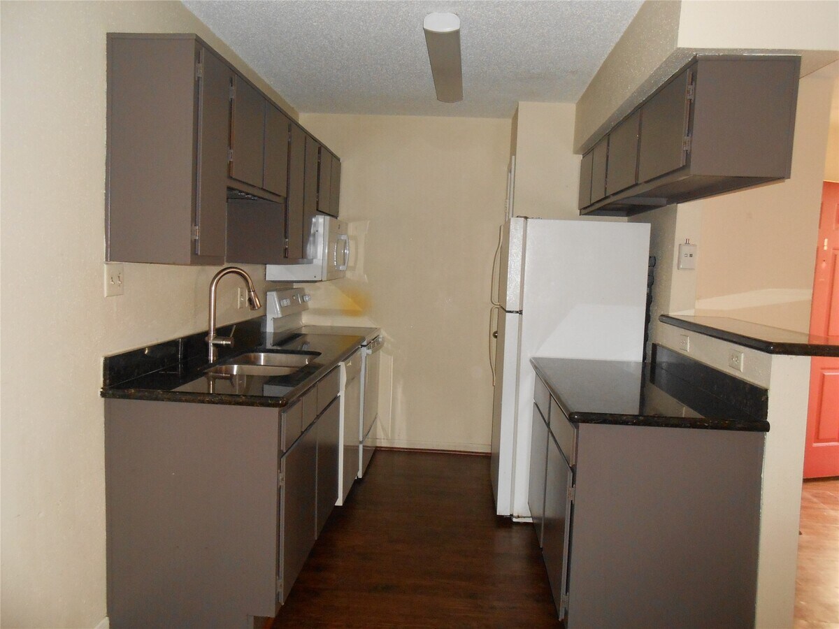 Photo - 2750 Holly Hall St Unit 603