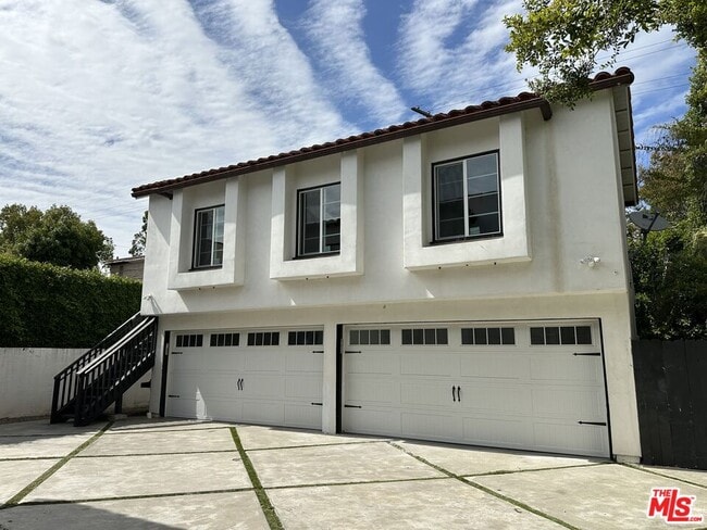 Building Photo - 6339 W 6th St
