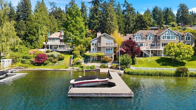 Building Photo - 3bd/3.5ba Mercer Island Home