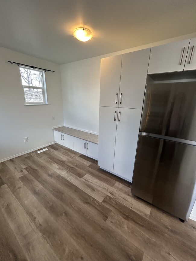 Photo - 4225-4117 117 Ave NW Unité Upper G1