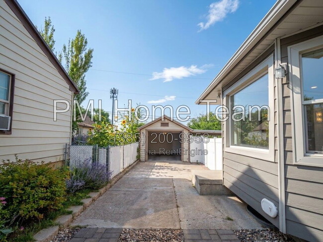 177 Country Club Dr