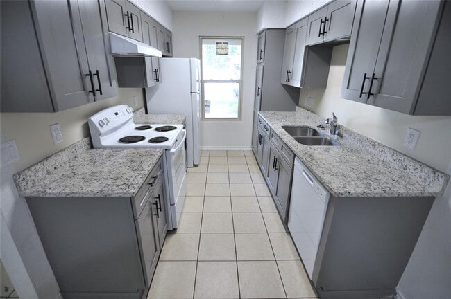 Photo - 8809 Piney Point Dr