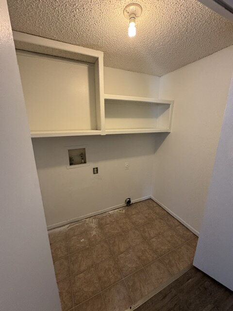 Photo - Come see this cozy 2 Bedroom, 1 Bathroom Upstairs Apartment! Unidad 3