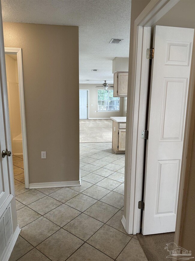 Photo - 132 Wildflower Ln