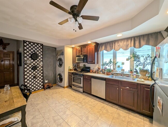 Photo - 50 William St Unit 2