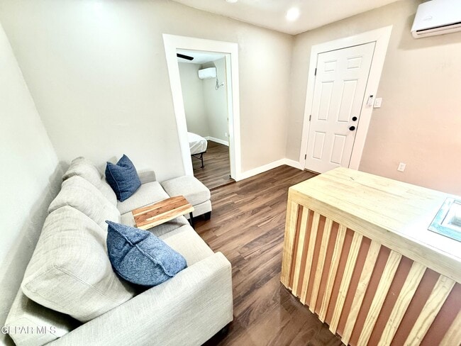 Photo - 2929 Grant Ave Unit B