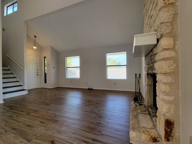 Photo - Horseshoe Cir, 1760 Unit 1758