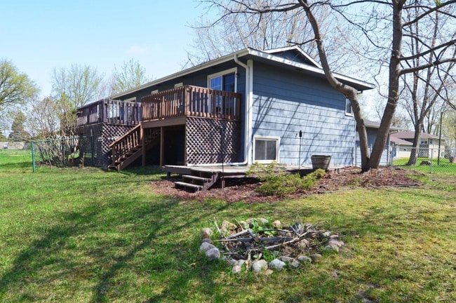 Photo - 9201 Forestview Ln N