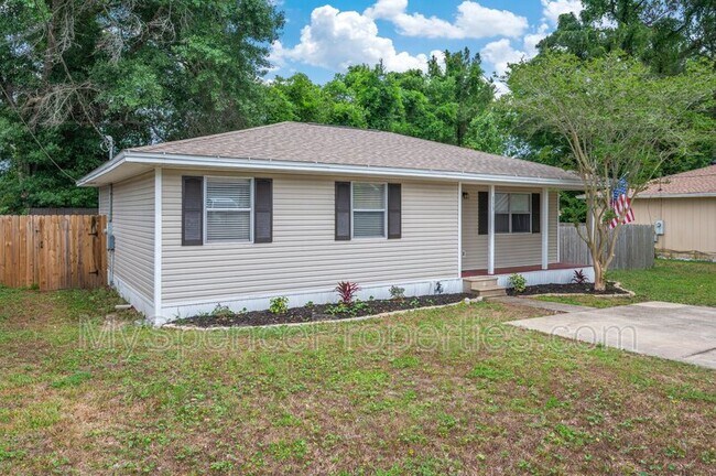 Photo - 113 Marimba St