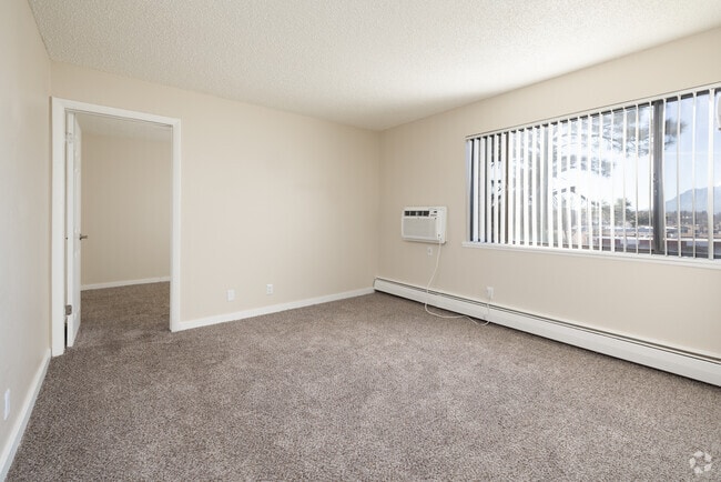 2BR, 1BA - 760SF - Living Room - Airlan Arms