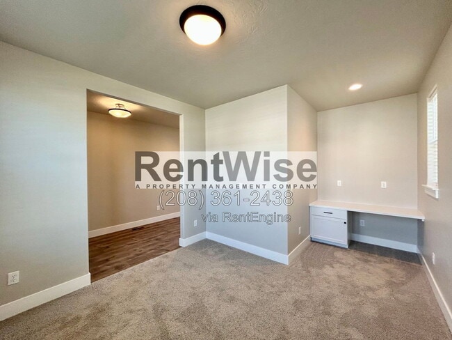 Photo - 5845 W Sprig Dr