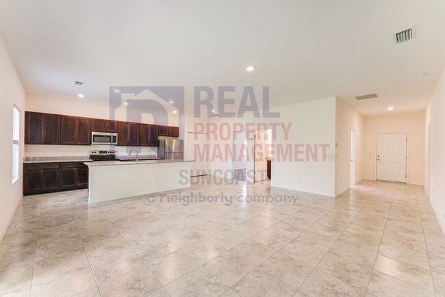 Photo - 106 Boxwood Ln