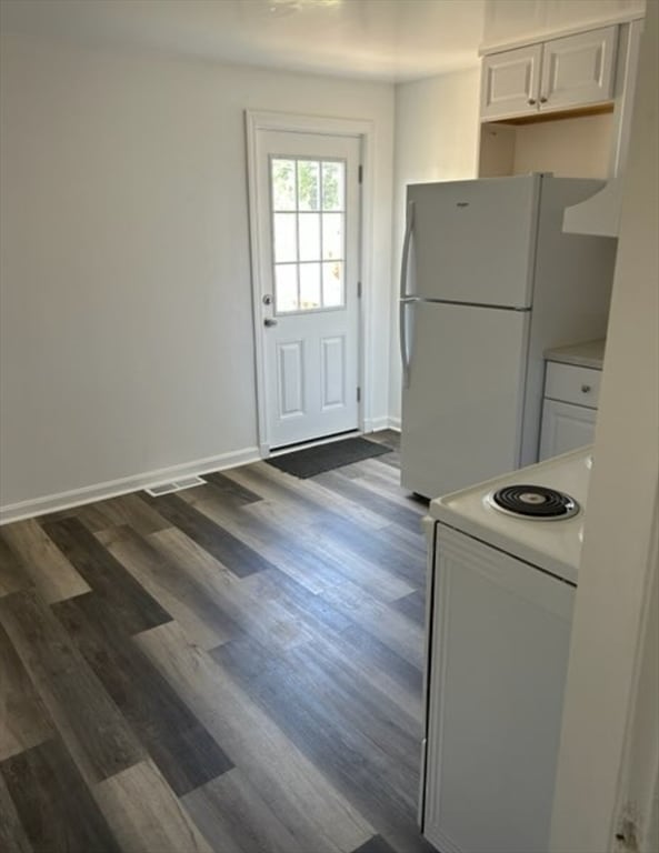 Photo - 87 N High St