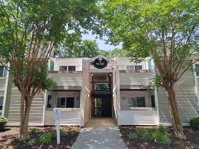 Building Photo - 600 Reusens Rd Rental