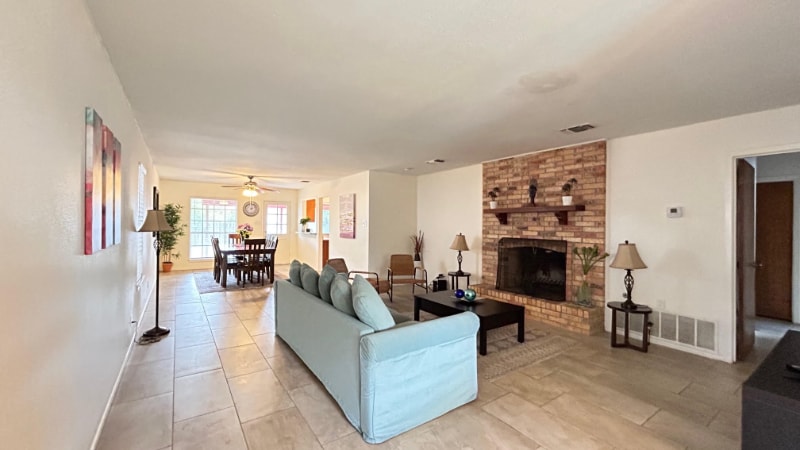 Photo - 6216 Rue Marielyne St