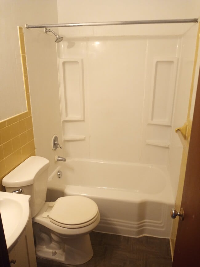 Photo - 2801 Cecil Ave