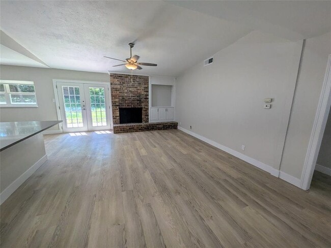 Photo - 9705 Marlborough Dr