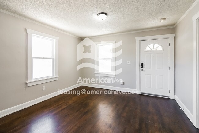 Photo - 1022 E 83rd Terrace