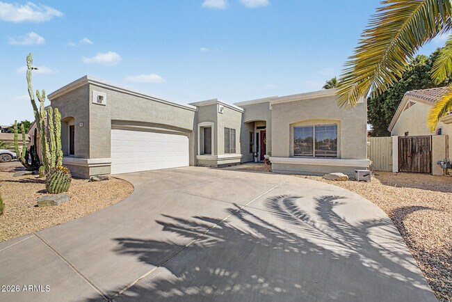 Photo - 765 W Ebony Way