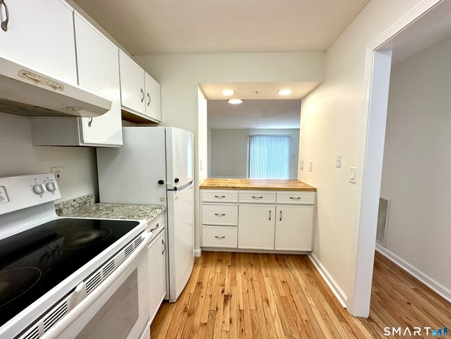 Photo - 20 Oak Ridge Dr Unit 20