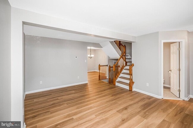 Building Photo - 9705 Becker Ct