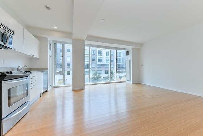 Photo - 2 Earhart St Unit 314