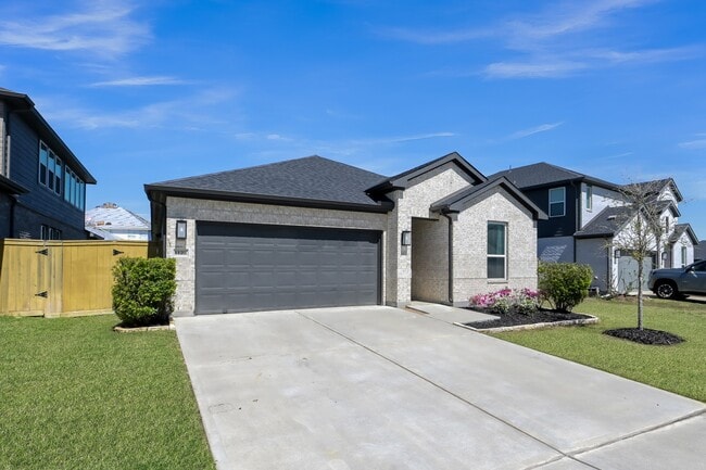 Photo - 1123 Five T Ln