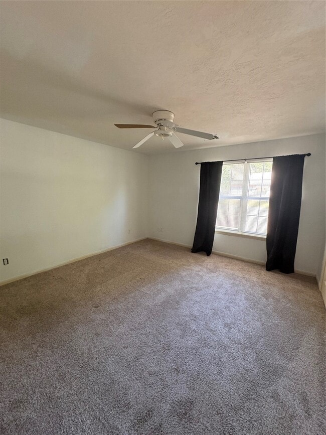 Photo - 104 Lindley Dr