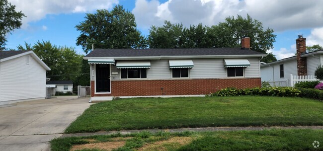 Building Photo - 3398 Reaver Ave Rental