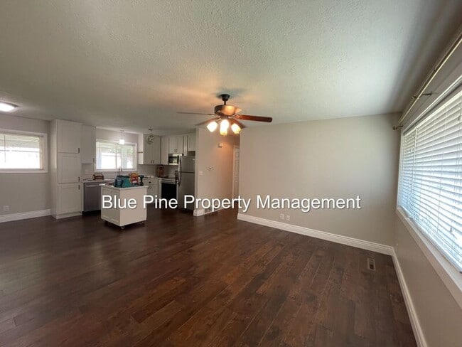 Photo - 740 Terrace Dr