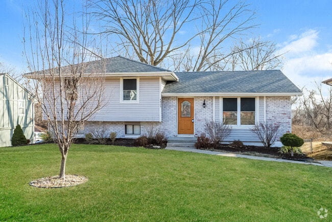 Building Photo - 4925 NW Fisk Ave Rental