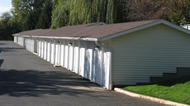 020-Creekside Apartments