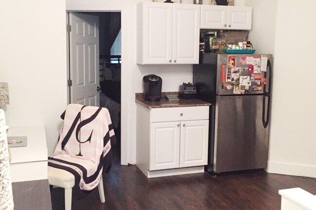 Photo - 2909 N Mildred Ave Unit 2905-1