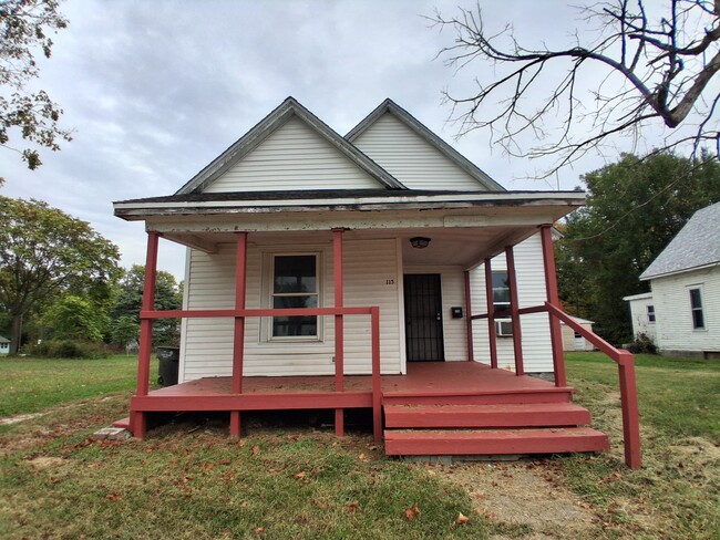 Building Photo - 115 State St N