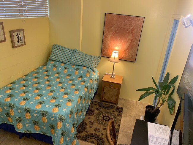 Photo - 2421 Ala Wai Blvd Unit Studio