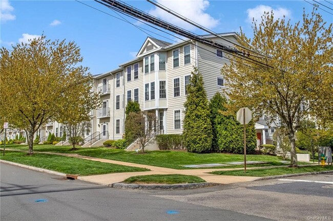 Photo - 31 Greenridge Ave Condo Unit 2F