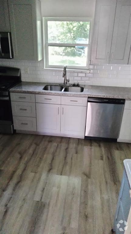 Building Photo - 5222 Jorns St Rental