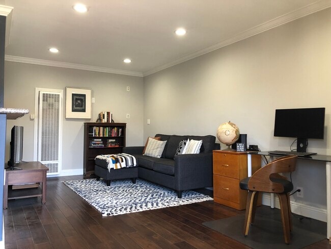 Photo - 4633 Marine Ave Unidad 258