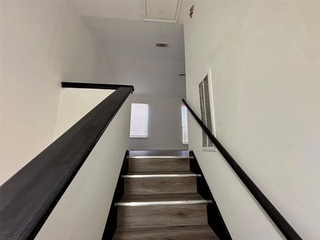 Photo - 8299 Cambridge St Unidad 2002