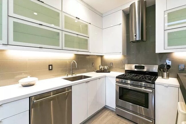 Photo - 2874 Harrison-A Unit A