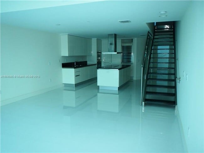 Photo - 2950 NE 188th St Unit #101