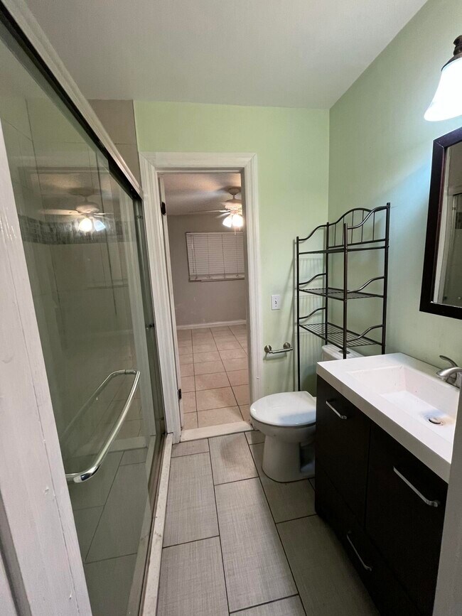 Photo - 105 SE 15th St