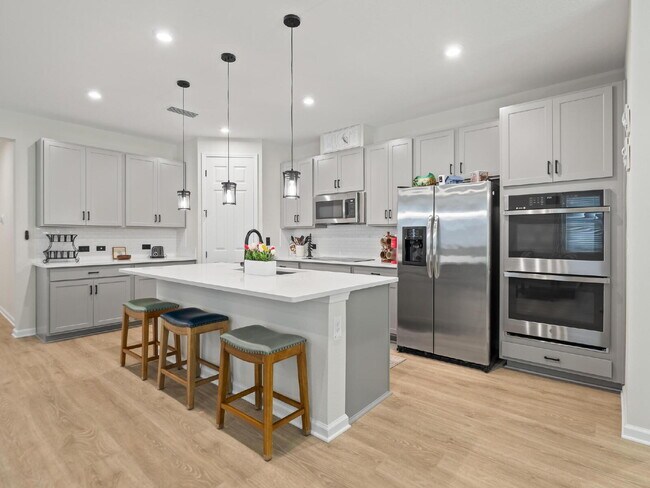 Photo - 73 Moana Ct N