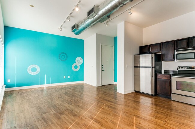 Photo - 1 Bedroom/1 Bath Condo Steele House Lofts