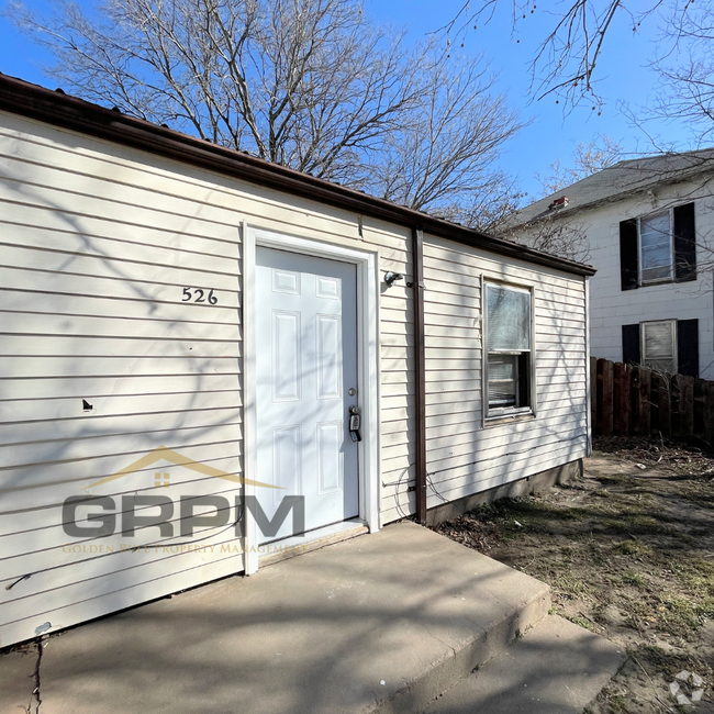 Building Photo - Remodeled One Bedroom Duplex Rental