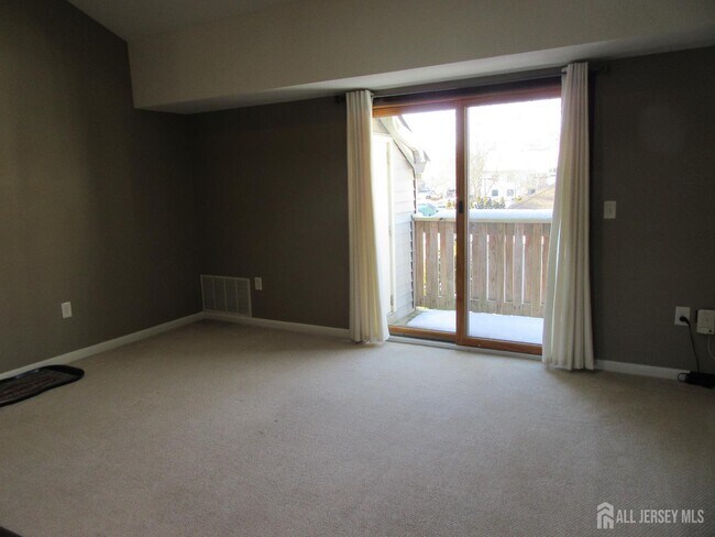 Photo - 1608 Ravens Crest Dr