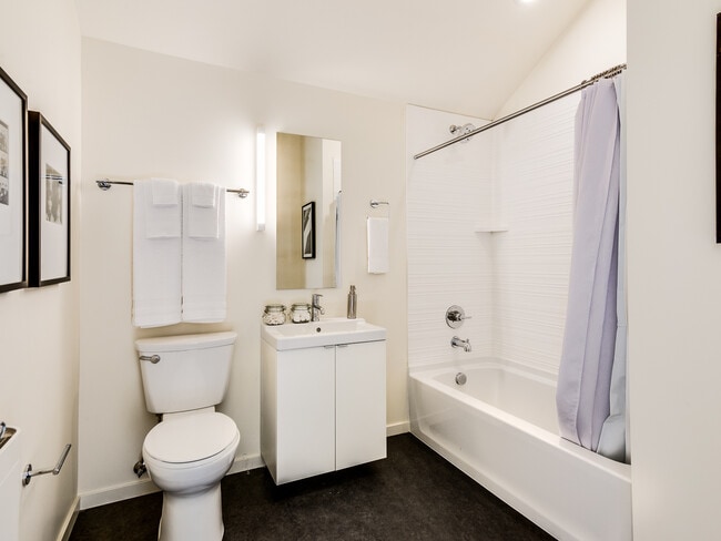 Photo - Overlook 2730