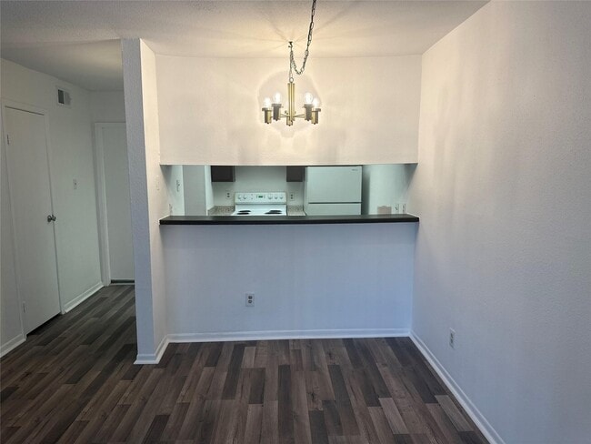 Photo - 2814 S Bartell Dr Unidad 13