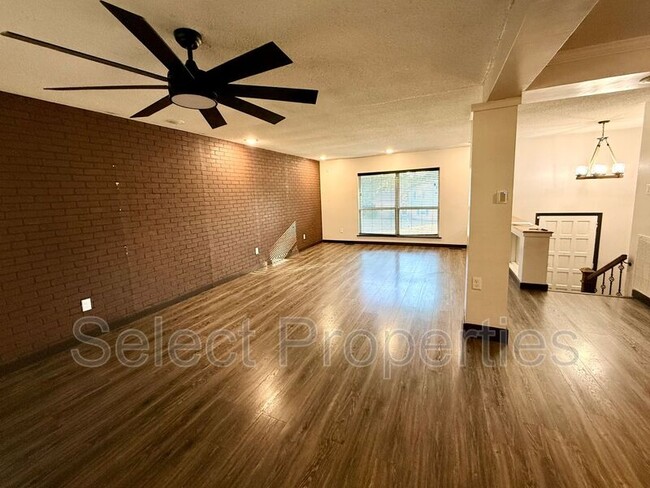 Photo - 1605 Dupwe Dr